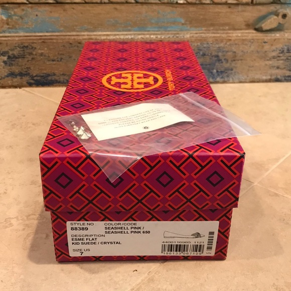 Tory Burch Esme Flat Pink Seashell Suede Crystal Bejeweled Shoes Size 7 NIB - Picture 2 of 5